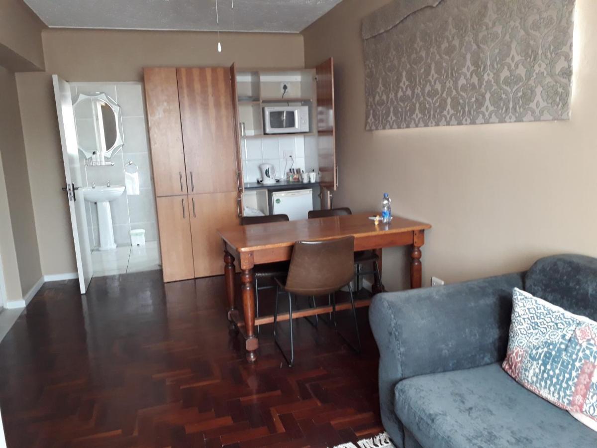 Harewood Lodge East London Ngoại thất bức ảnh