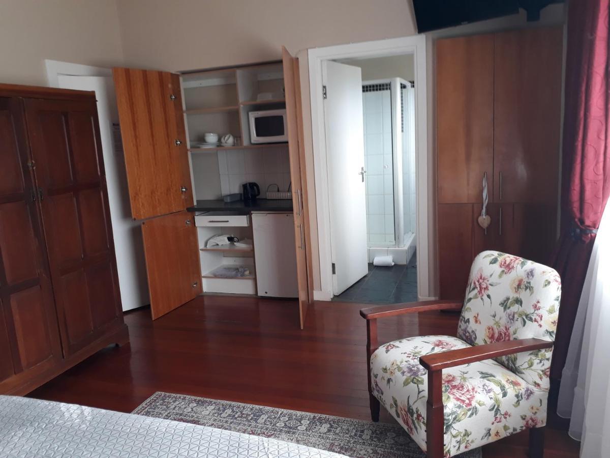 Harewood Lodge East London Ngoại thất bức ảnh