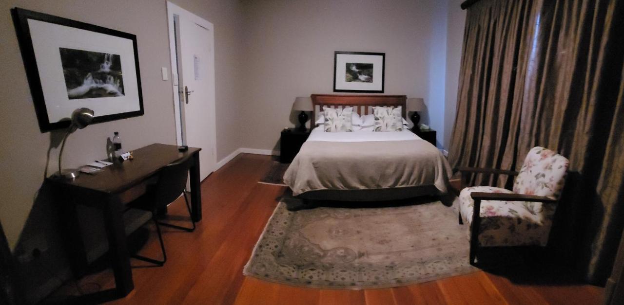 Harewood Lodge East London Ngoại thất bức ảnh